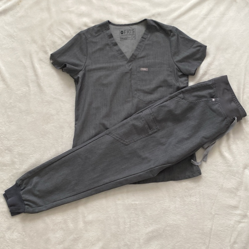 Figs Scrubs XS Top & XS bottoms